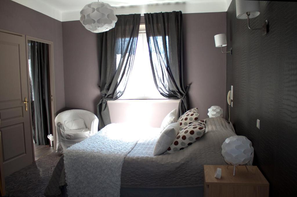 Logis Hotel La Magnanerie - Cote Bistro オービニヨスク 部屋 写真