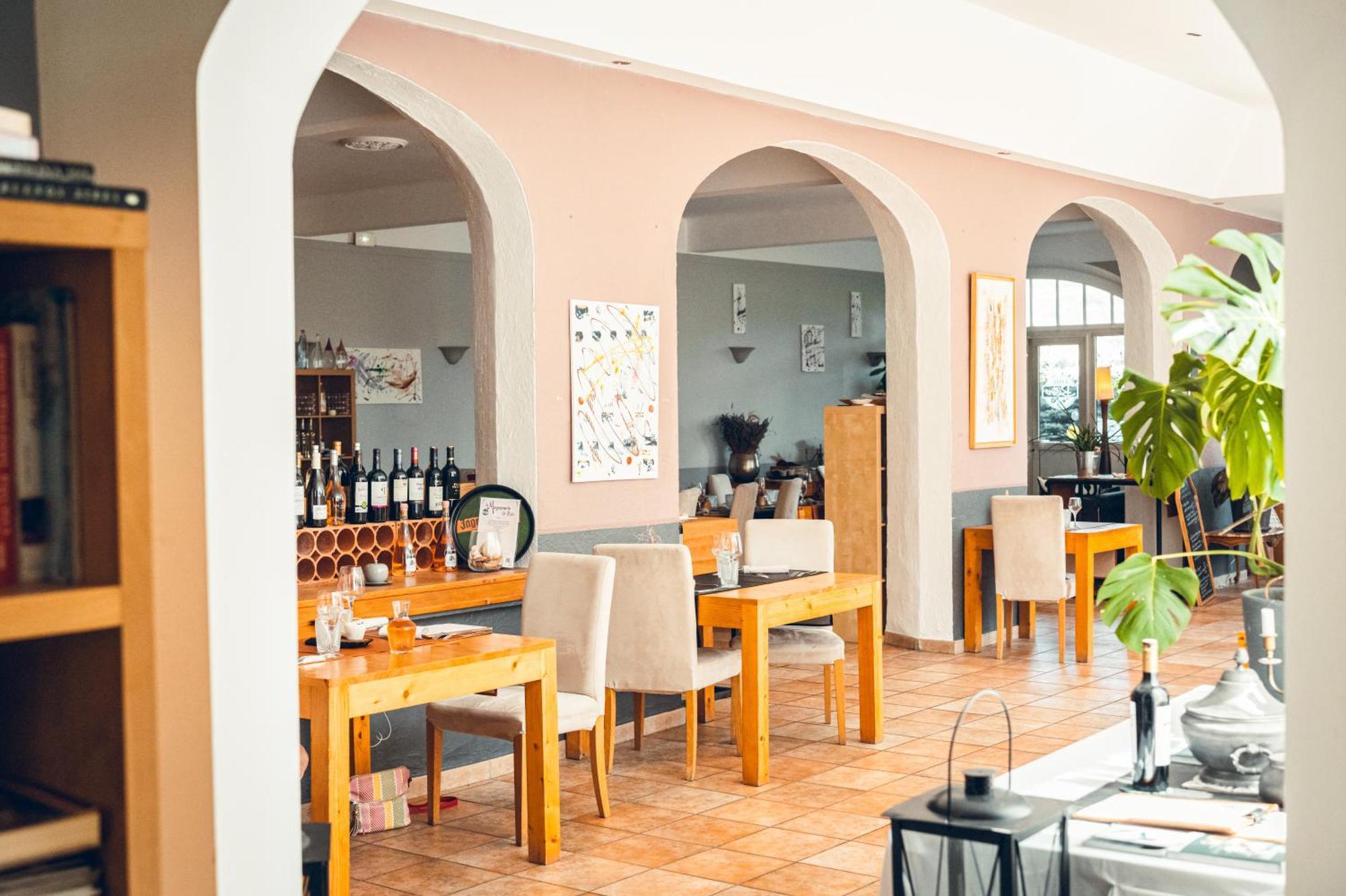 Logis Hotel La Magnanerie - Cote Bistro オービニヨスク エクステリア 写真