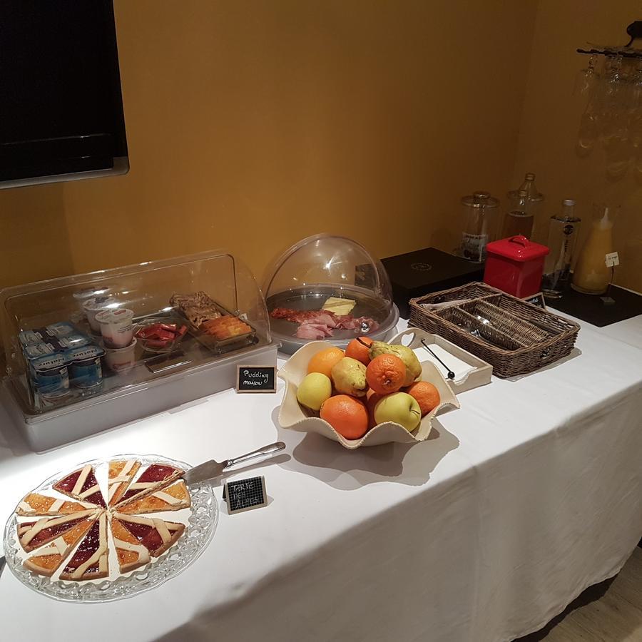 Logis Hotel La Magnanerie - Cote Bistro オービニヨスク エクステリア 写真