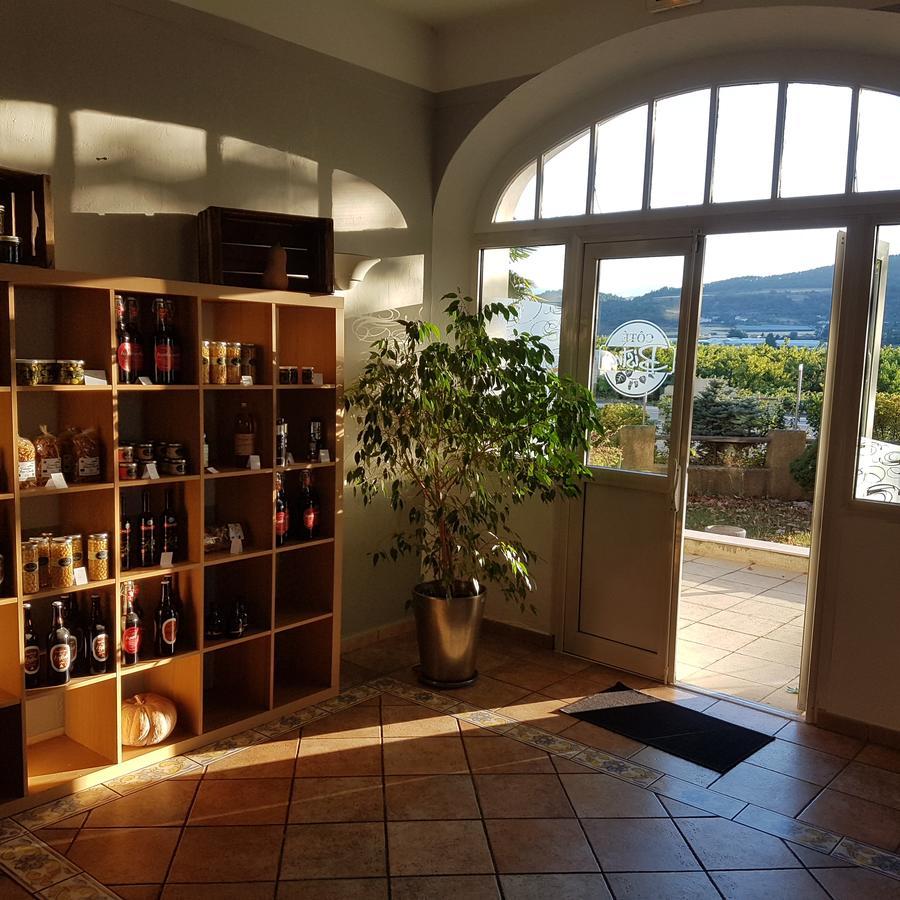 Logis Hotel La Magnanerie - Cote Bistro オービニヨスク エクステリア 写真