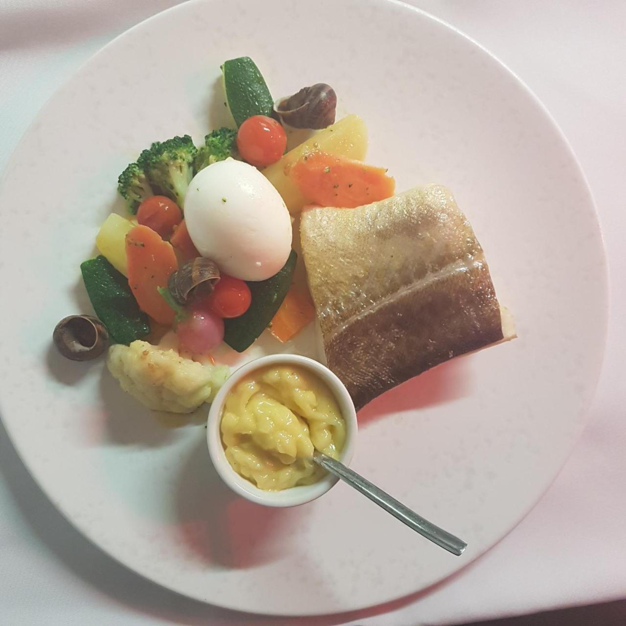 Logis Hotel La Magnanerie - Cote Bistro オービニヨスク エクステリア 写真
